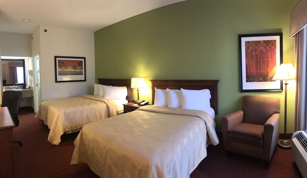 Standard Room, 1 Double Bed, Accessible, Non Smoking photo 3