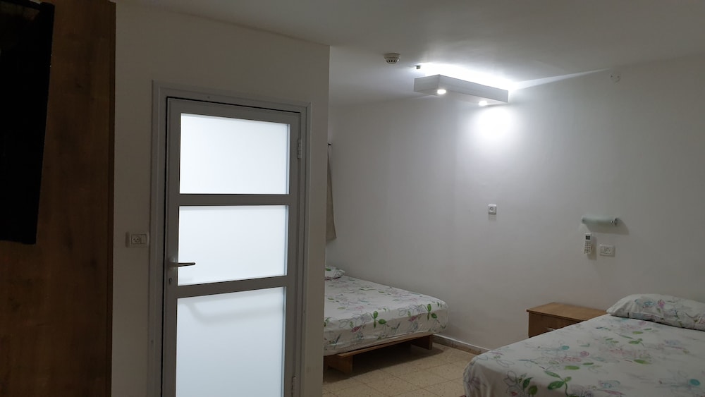 Family Quadruple Room photo 2