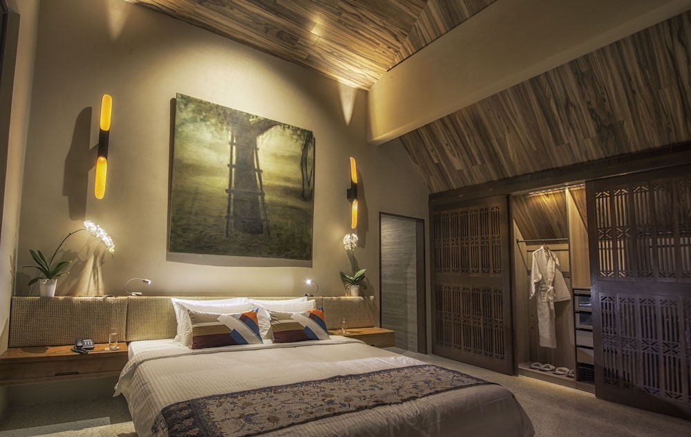 Beach Front Villa photo 2