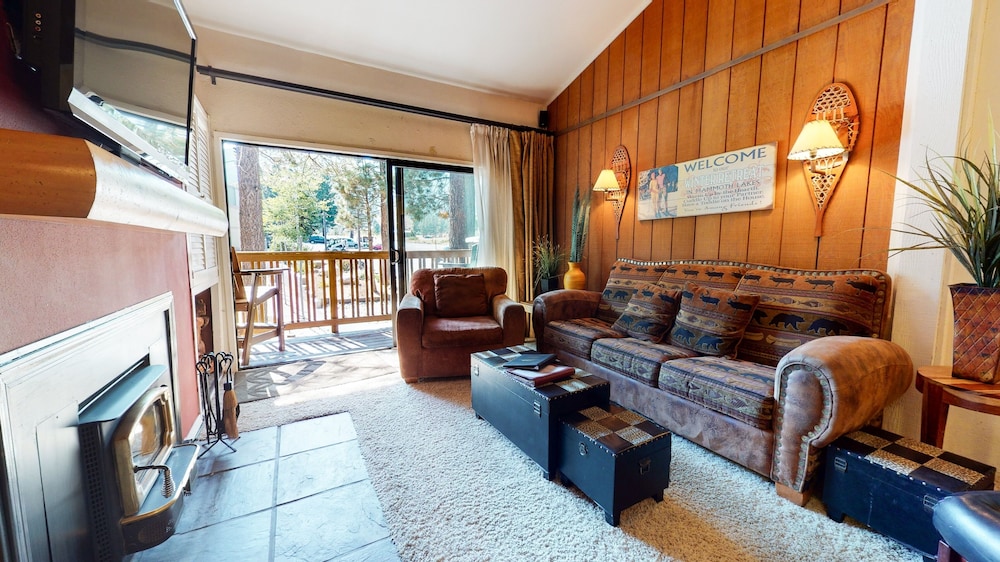 Condo, 2 Bedrooms