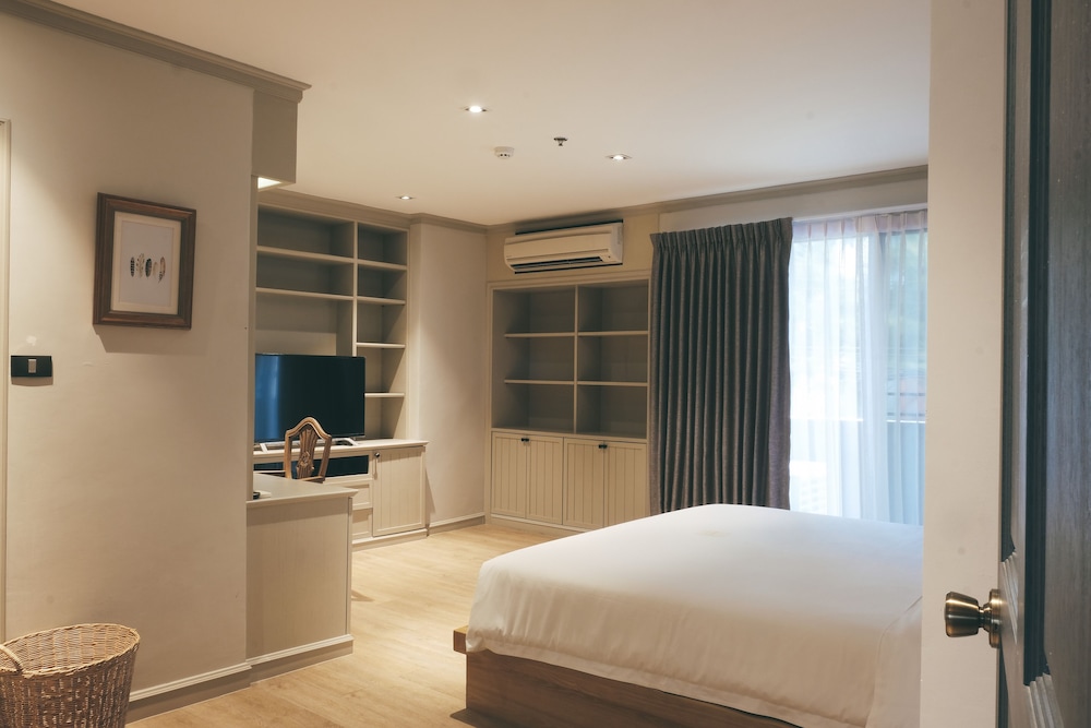 2 Bedrooms Executive Suite photo 2