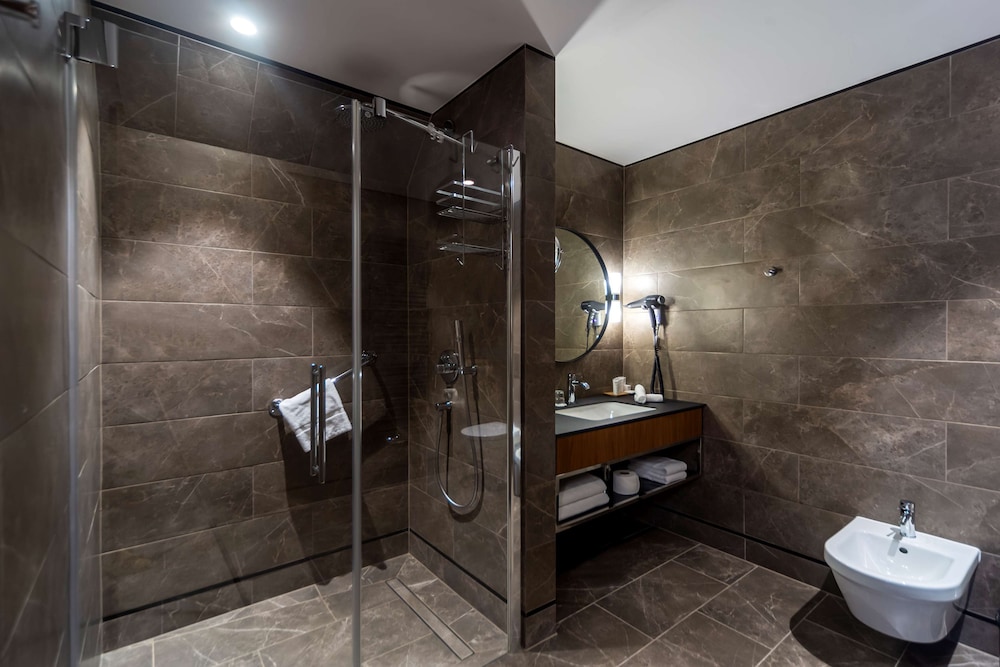 Studio (Spa Access)