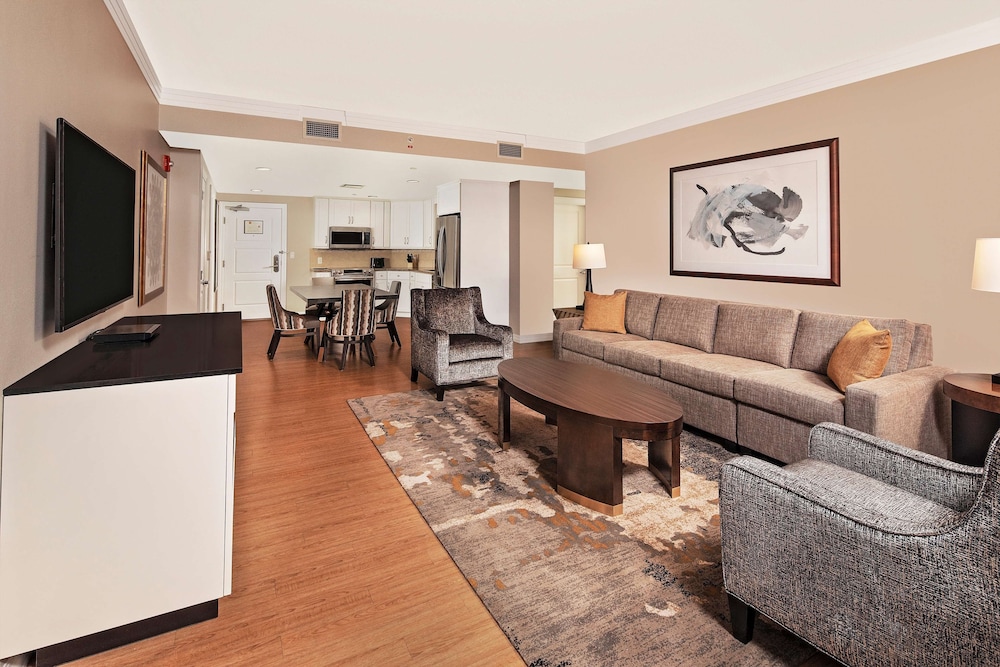 Suite, 3 Bedrooms, Kitchen