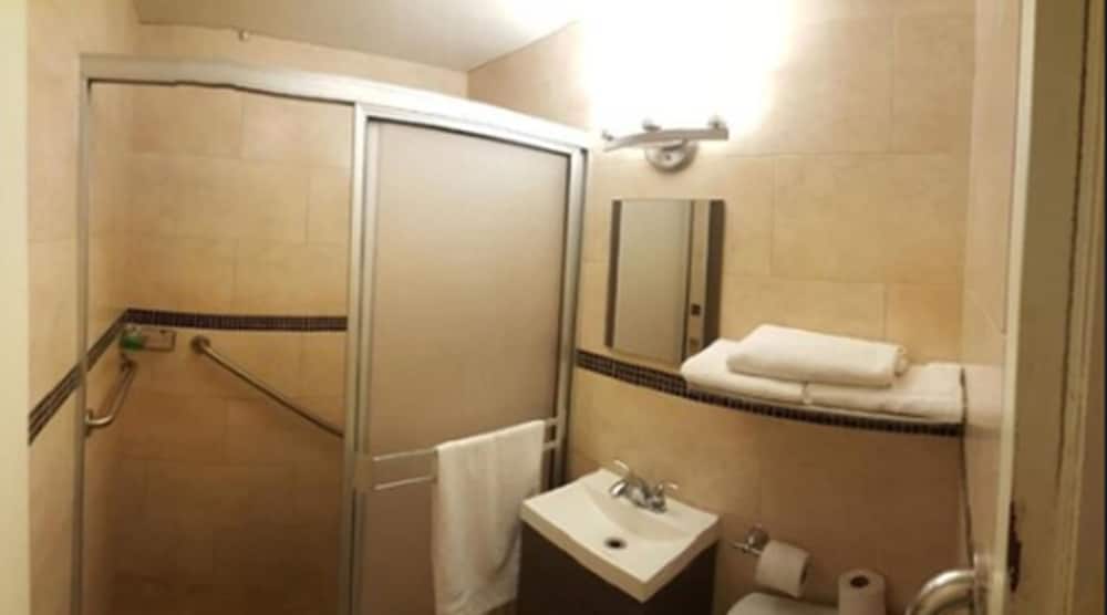 Deluxe Suite, Non Smoking, City View photo 3