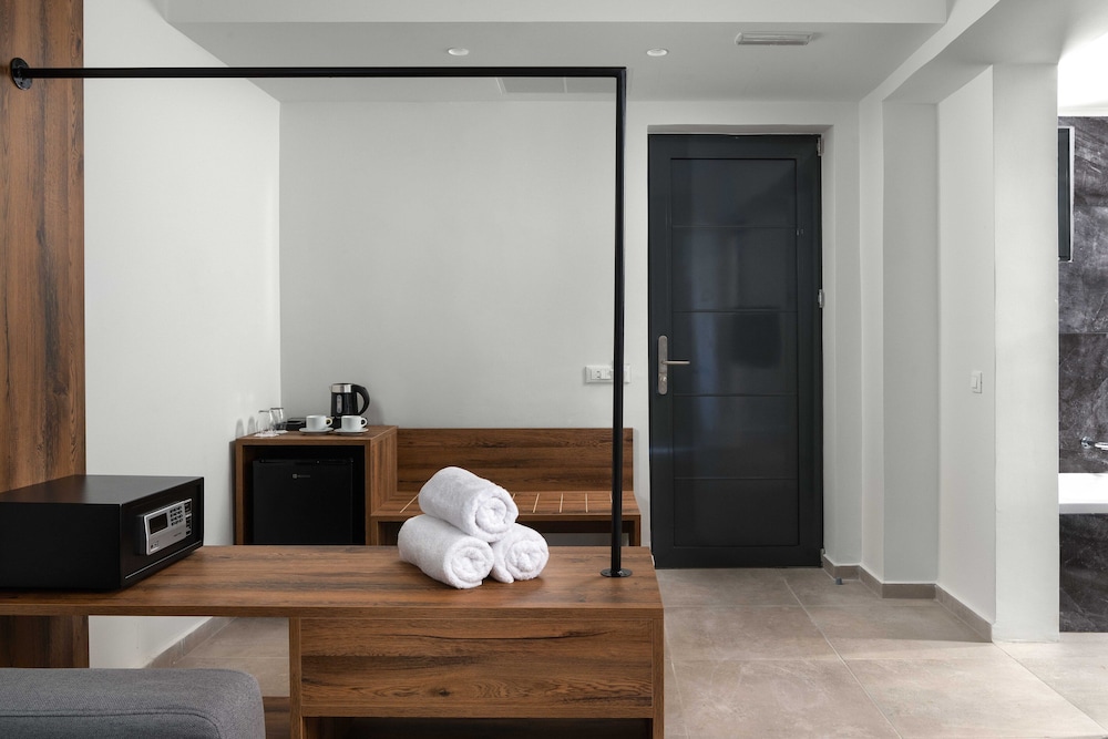 Junior Suite with Sea or Side Sea View
