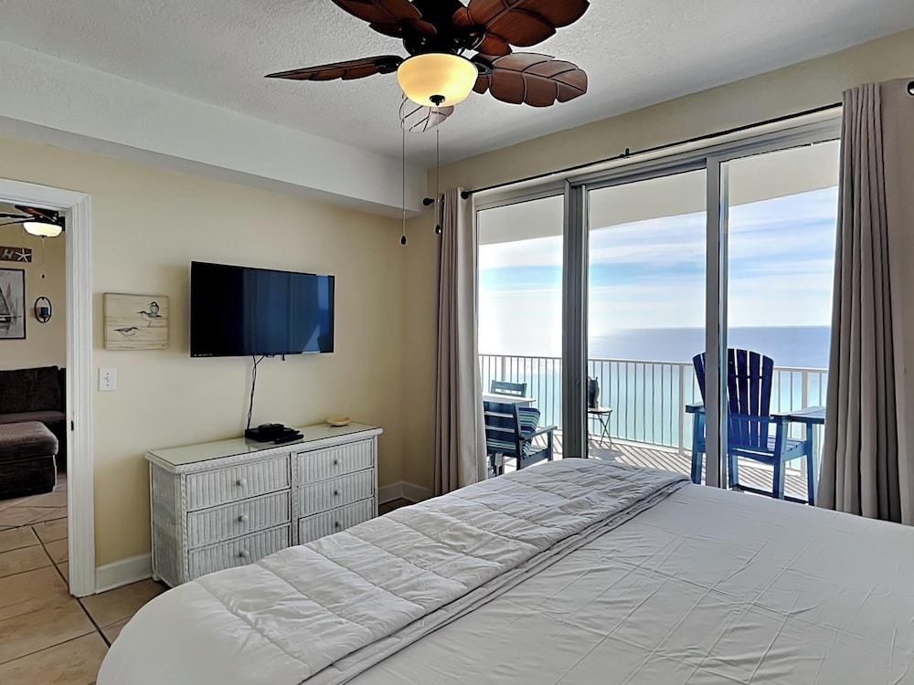 Condo, 2 Bedrooms, Balcony, Ocean View (#1805 - No Pets)