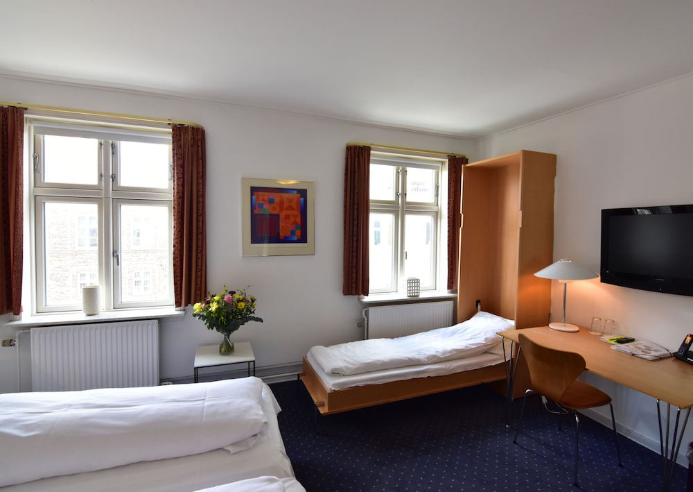 Triple Room - Photo 2
