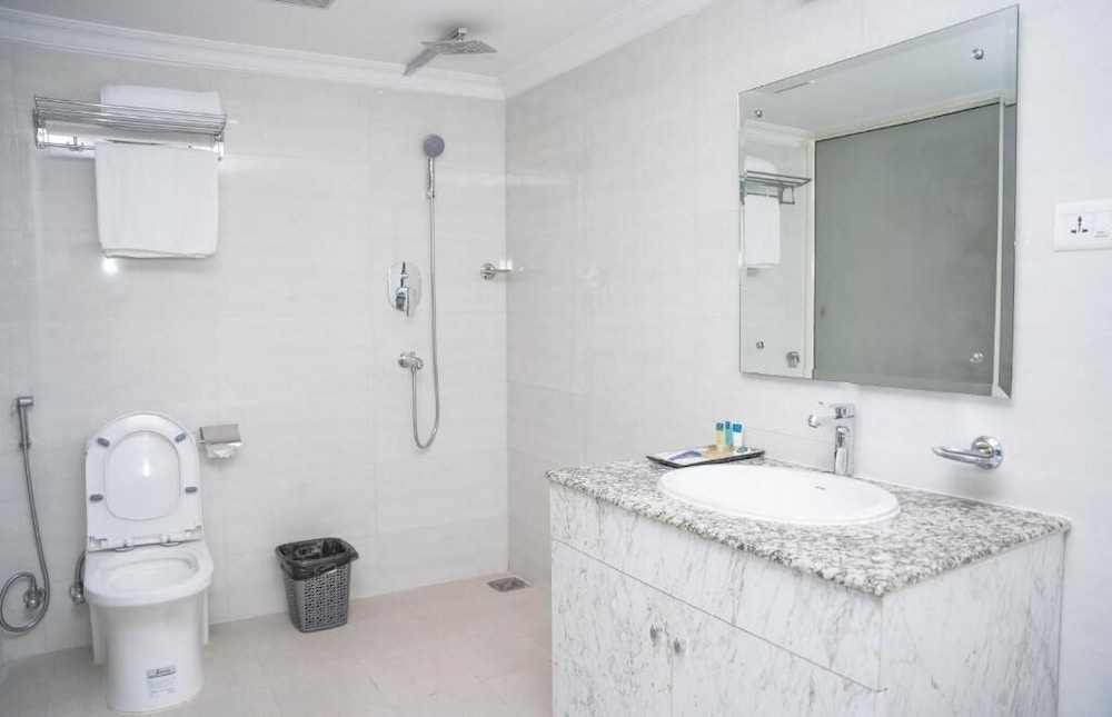 Deluxe Double or Twin Room - Photo 4