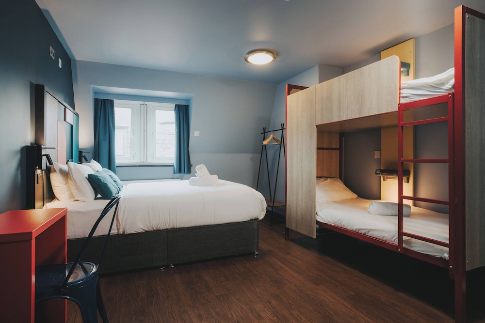Twin Room - Photo 4