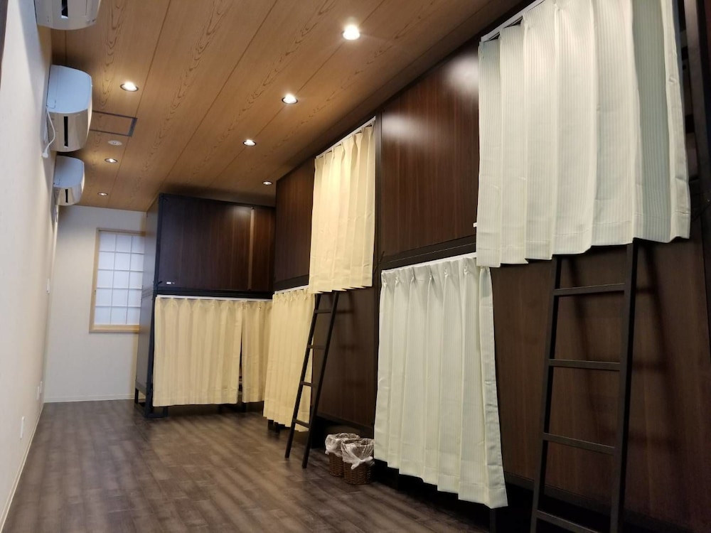 Shared Dormitory, Men only, Shared Bathroom (Lower Bunk) photo 1