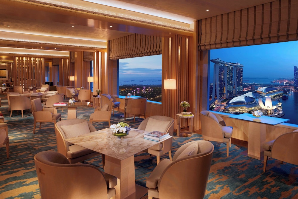 Club Deluxe Room, 2 Twin Beds, Non Smoking, City View, High Floor (Club Deluxe Kallang) Club Deluxe Room, 2 Twin Beds, Non Smoking, City View, High Floor (Club Deluxe Kallang)