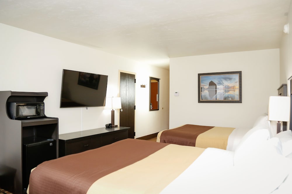 Standard Room, 2 Queen Beds - Photo 2