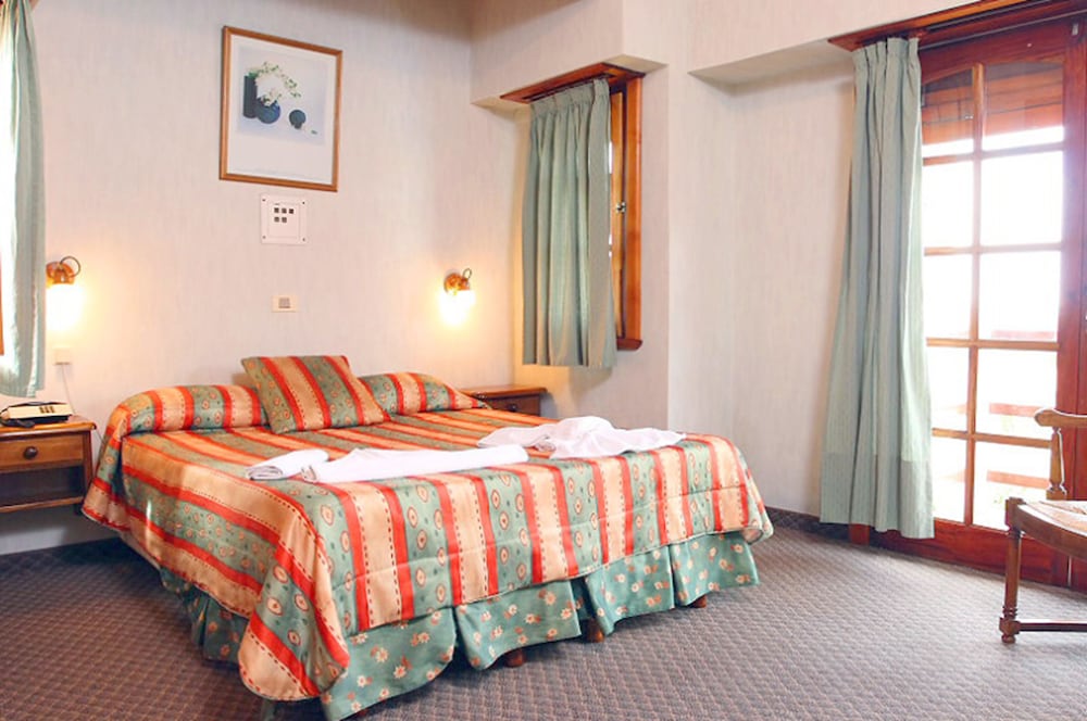 Superior Double Or Twin Room, 1 Queen Bed, Non Smoking photo 3