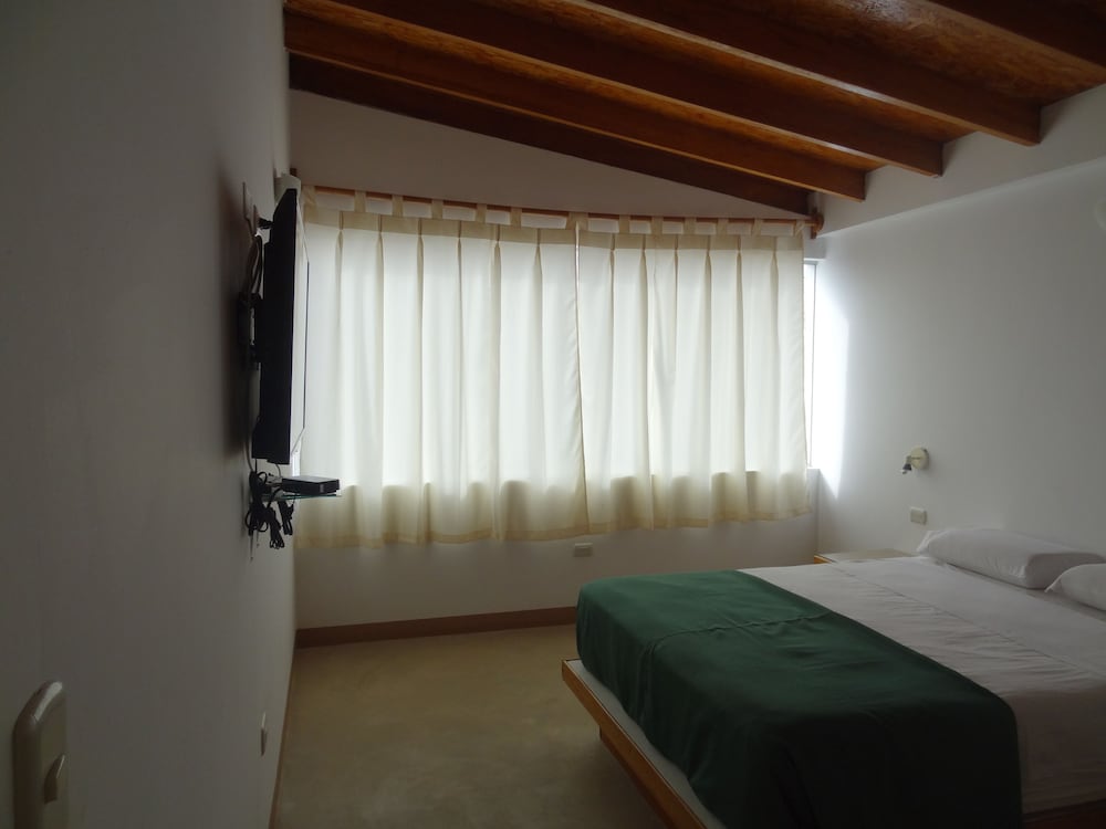 Bungalow, Kitchenette, Pool View photo 2