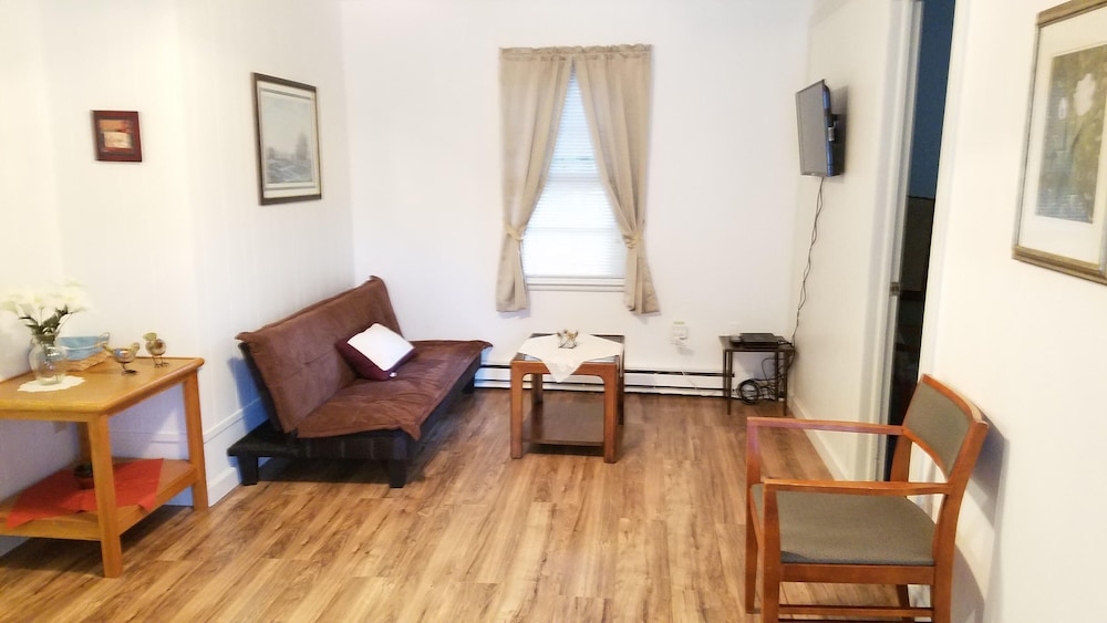 Family House photo 1