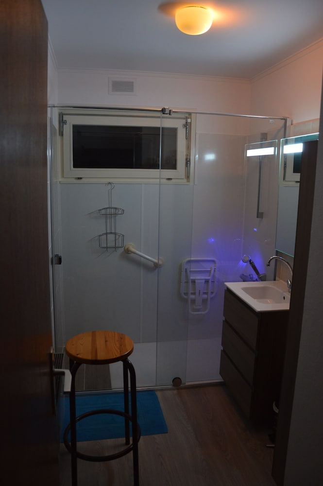 Quadruple Room, Shared Bathroom photo 2