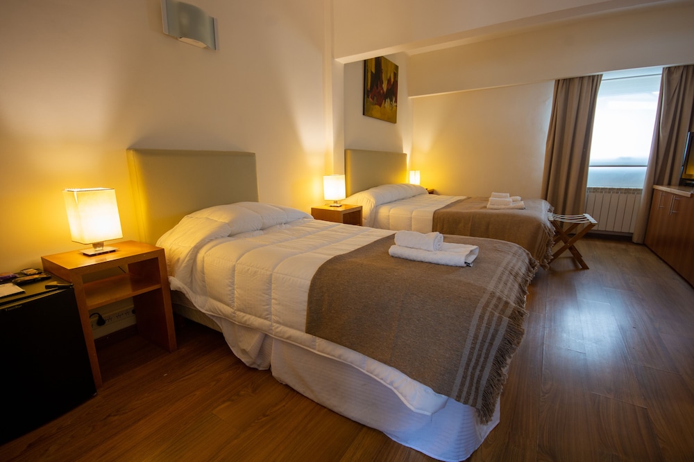 City Twin Room photo 1