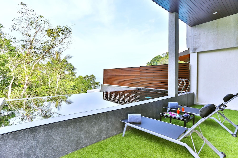 2 Bedroom with Pool, Forest View - Photo 7