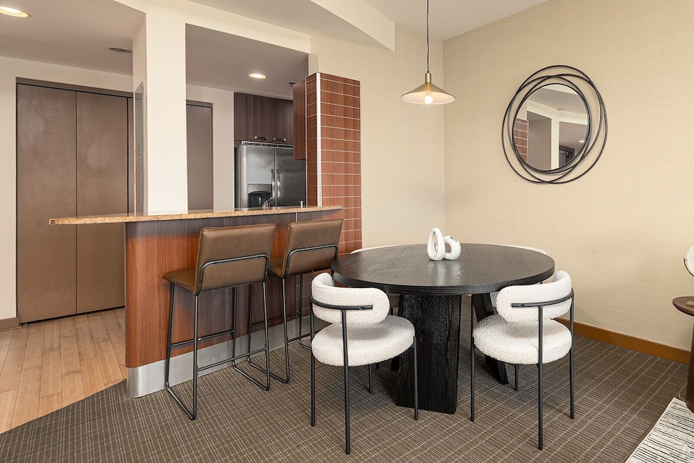 Premium Studio Suite photo 3
