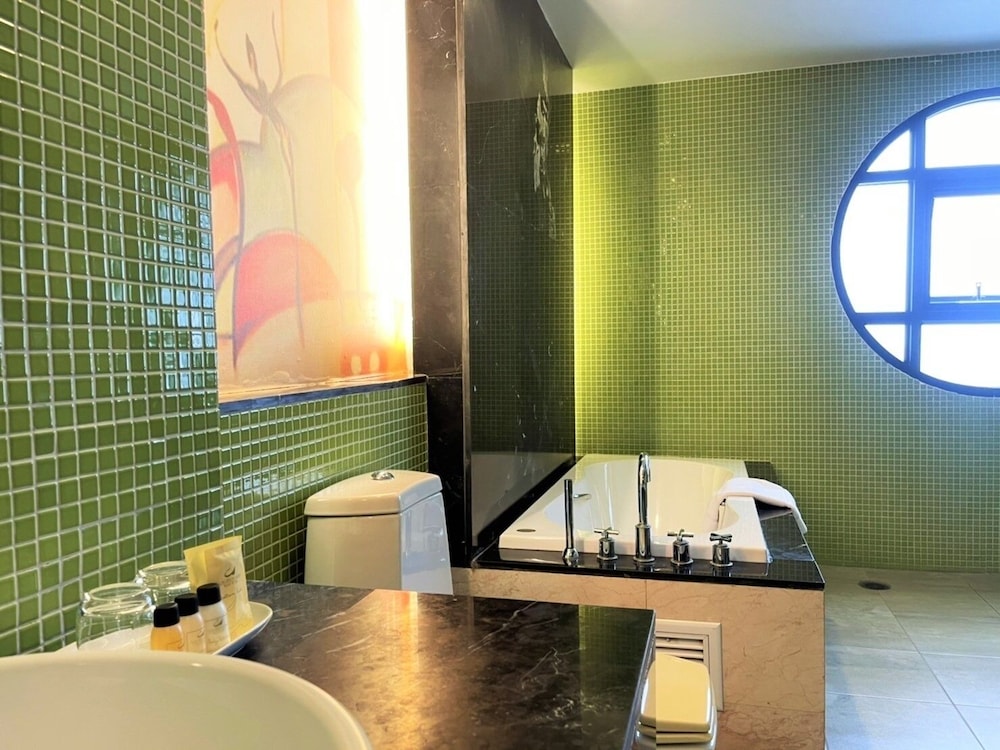 Mini Suite Room thumbnail 5