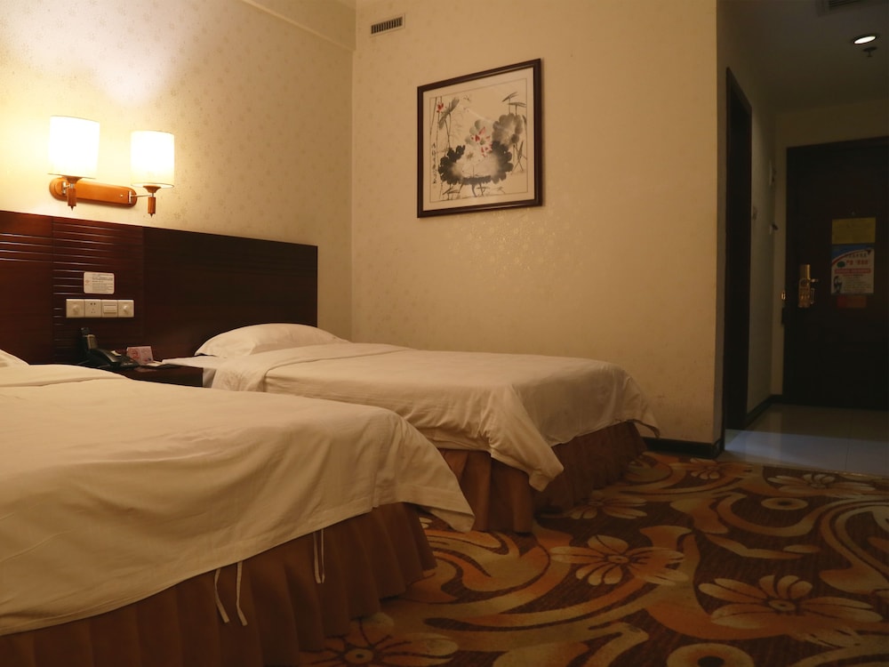 Business Twin Room - Photo 1