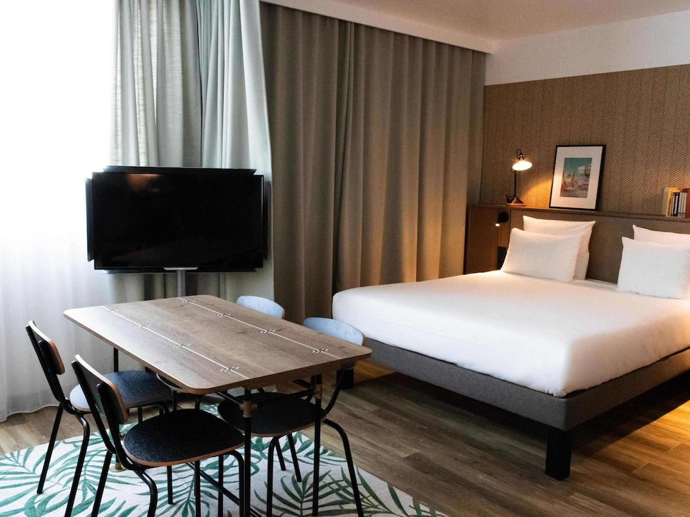 Superior Suite, Multiple Beds - Photo 8
