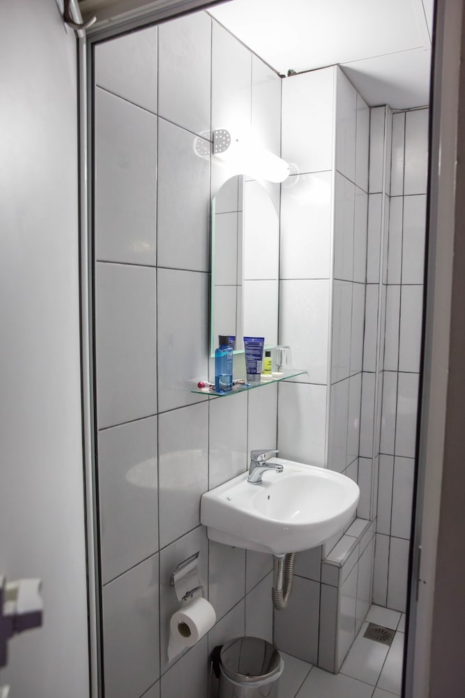 Double or Twin Room, Private Bathroom