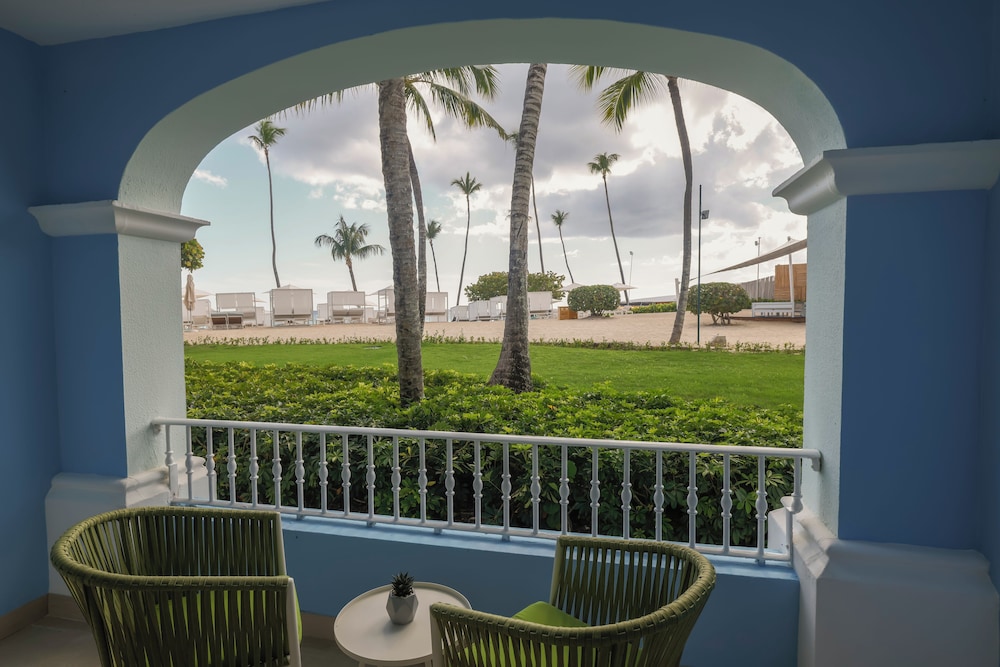 Junior Suite (Near Beach) photo 2
