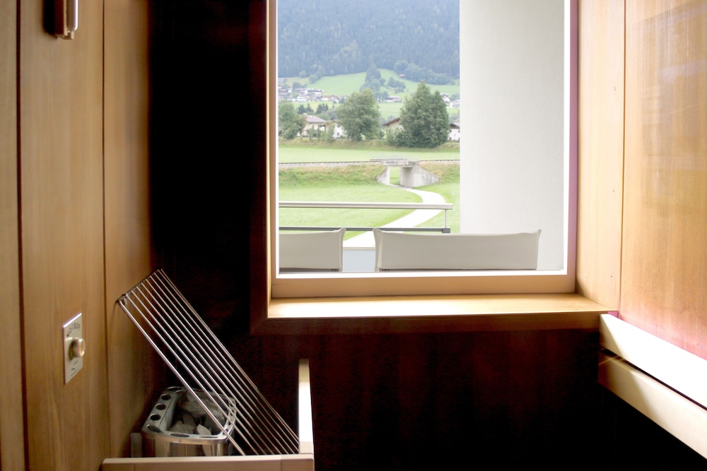Suite, Sauna, Mountain View photo 1