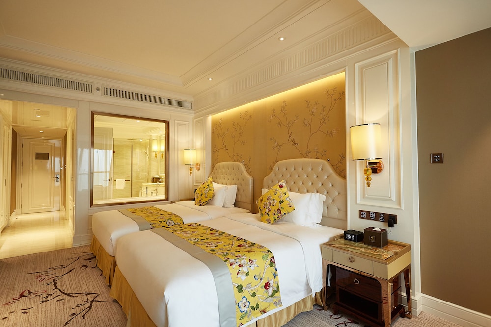 Executive River View (Twin) Room
