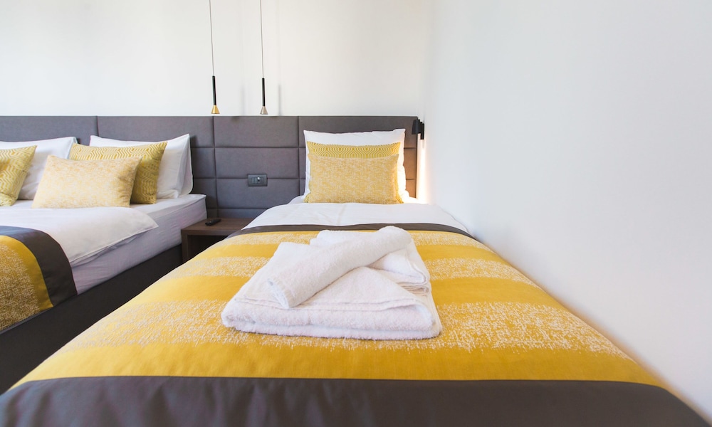 Deluxe Triple Room photo 2