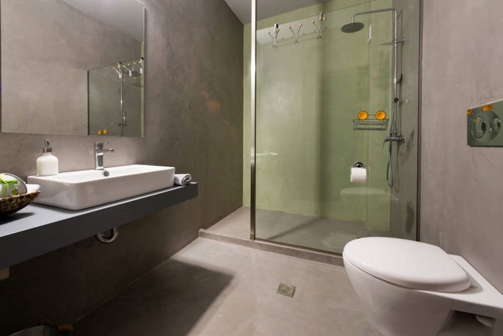 Suite, 1 Bedroom, Ground Floor photo 2