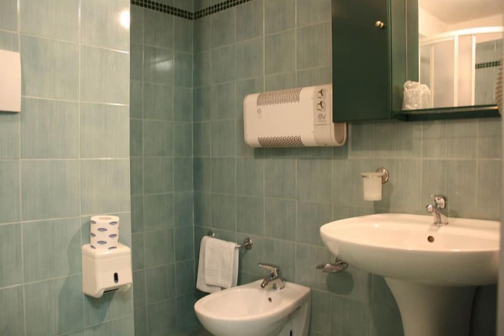 Double Room Single Use photo 3
