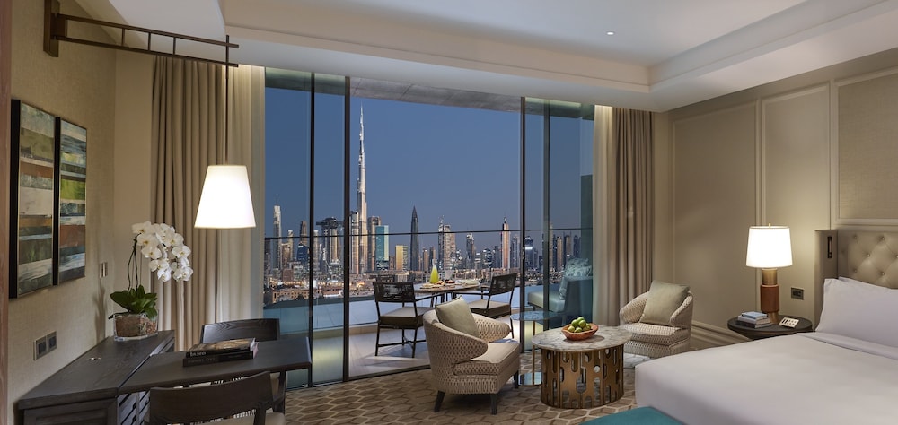 Skyline View, Deluxe Room, 1 King Bed photo 2