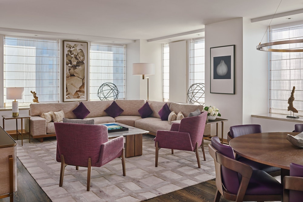 St Regis, Suite, 1 Bedroom - Photo 1