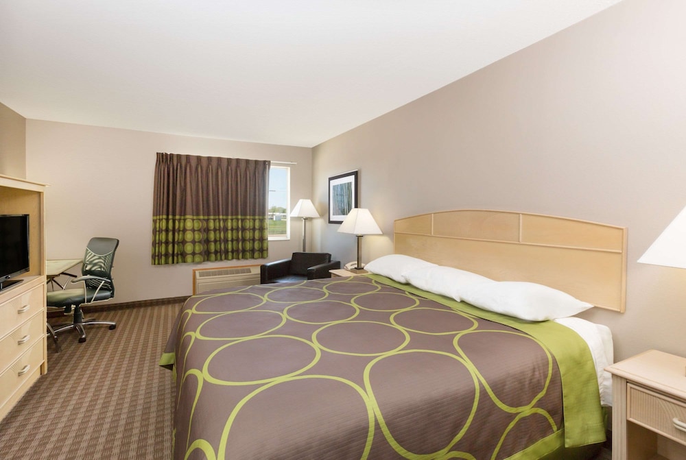 Standard Room, 1 King Bed - Photo 1