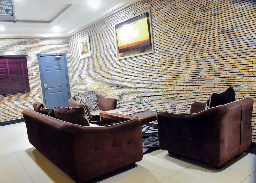 Economy Room, Balcony, City View photo 3