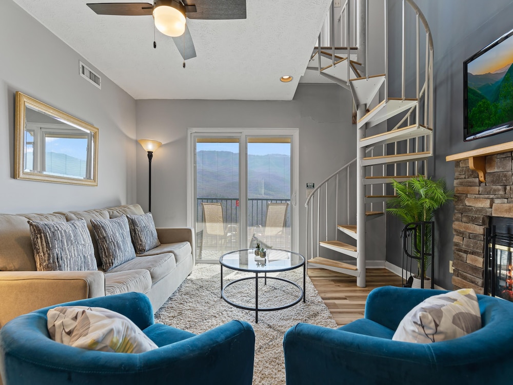 Condo, Multiple Beds, Pool Access, Mountain View (#C305 - No Pets) photo 2