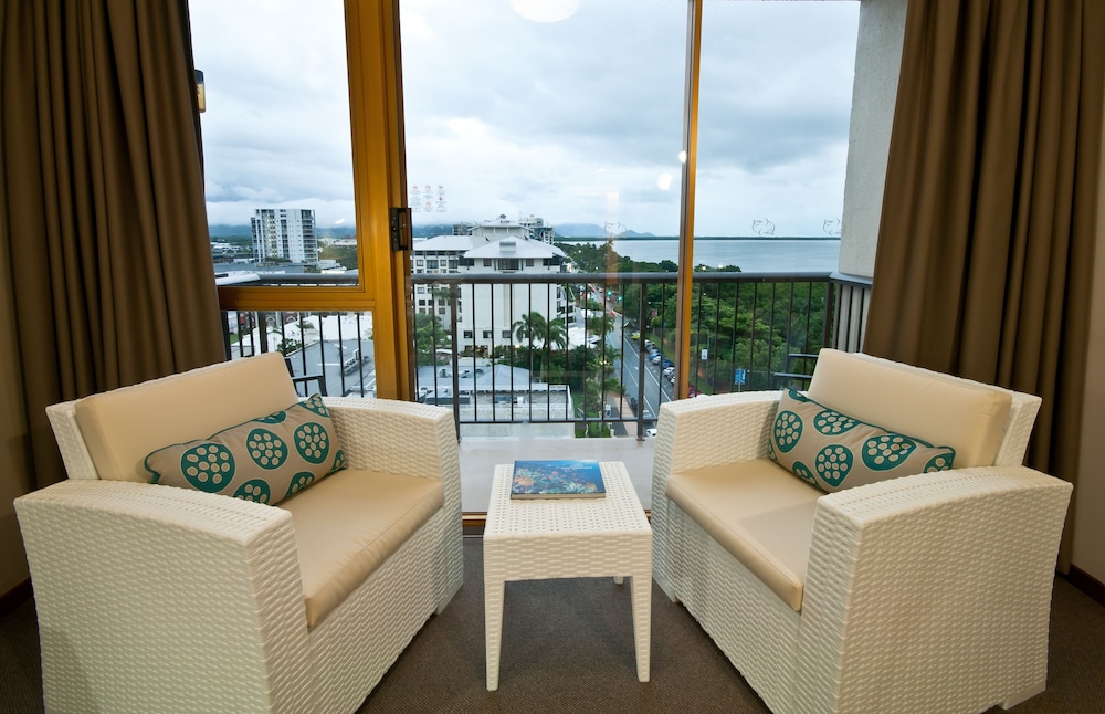 Superior King Balcony Room - Photo 3