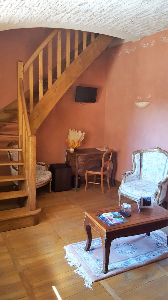 Superior Suite (duplex Eglantine) photo 3