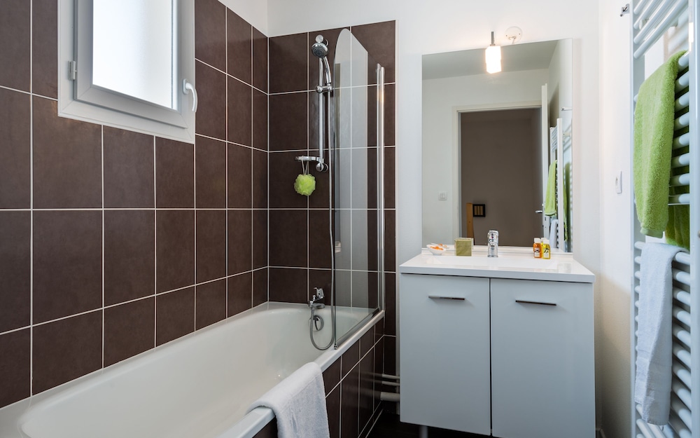 Split-level holiday home sleeps 6 photo 2