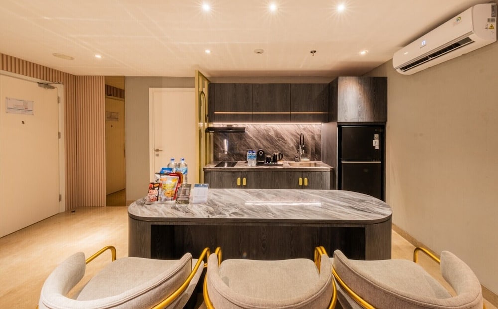 Royal Suite - Photo 15
