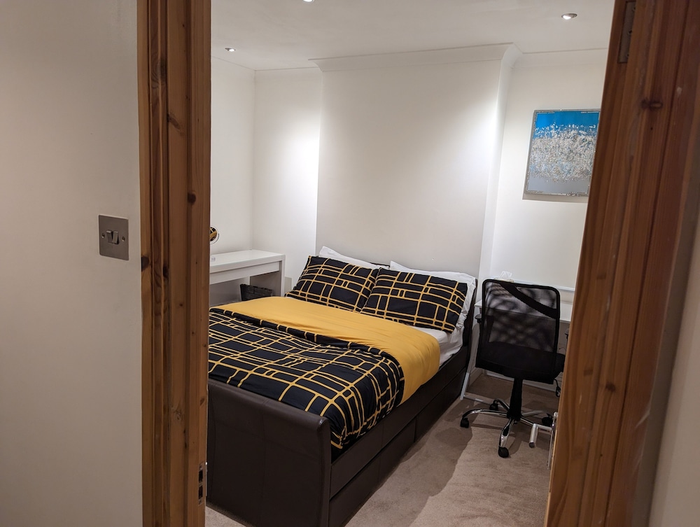 Apartment photo 3