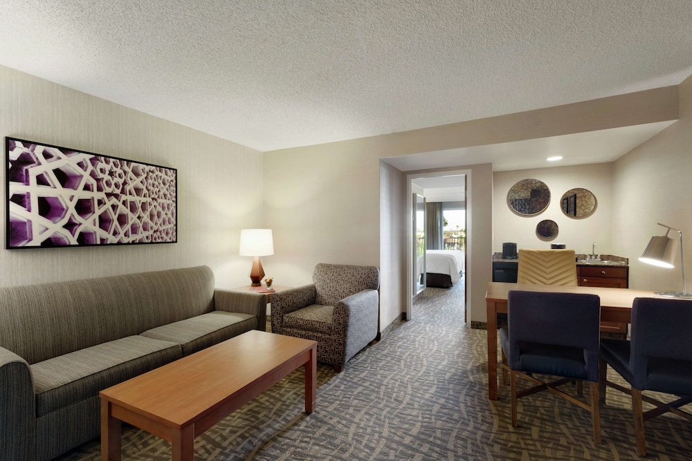 Room, 1 King Bed, Patio - Photo 3