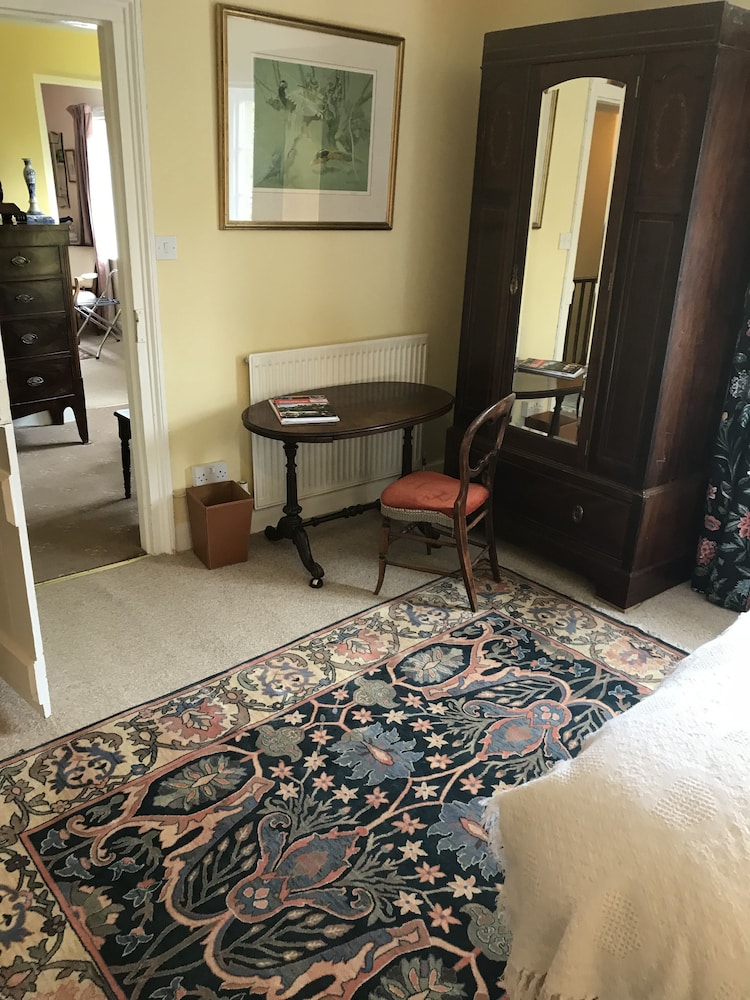 Comfort House, 6 Bedrooms, Garden View photo 3
