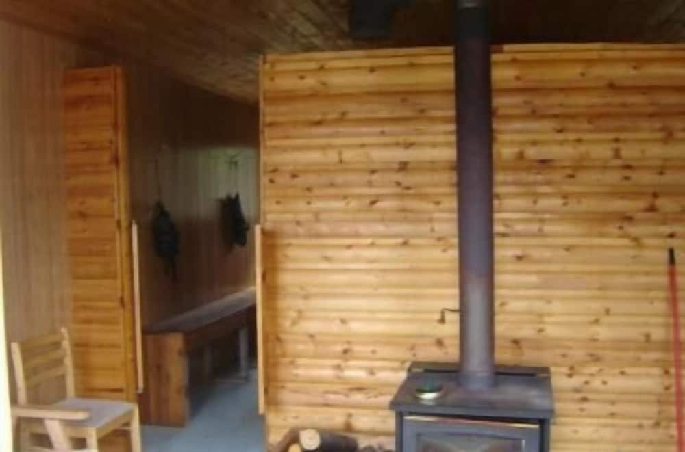 Cabin, Multiple Beds (Wolf Lake - 2 Cabins) photo 2