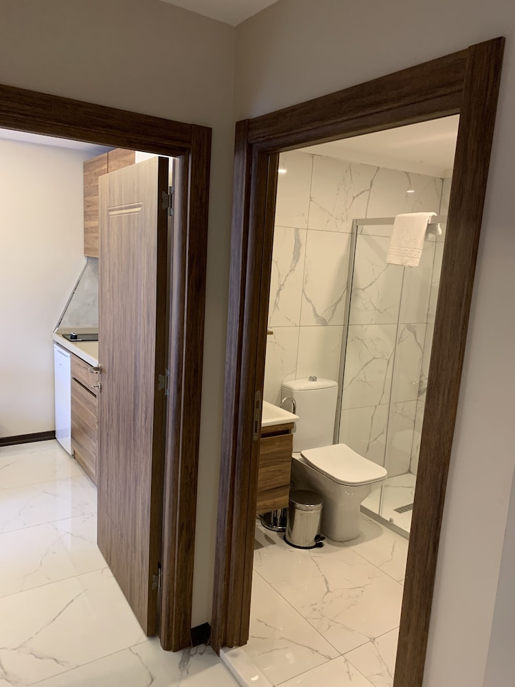 Two Bedroom Suite - Photo 2