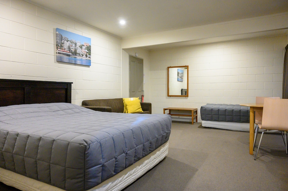 Executive Studio, 1 Queen Bed, Harbor View photo 1