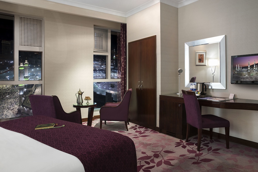 Suite, 1 Bedroom (Spacious Partial Kaaba View)