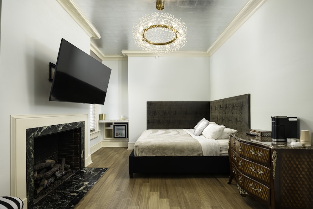 The Madison Suite